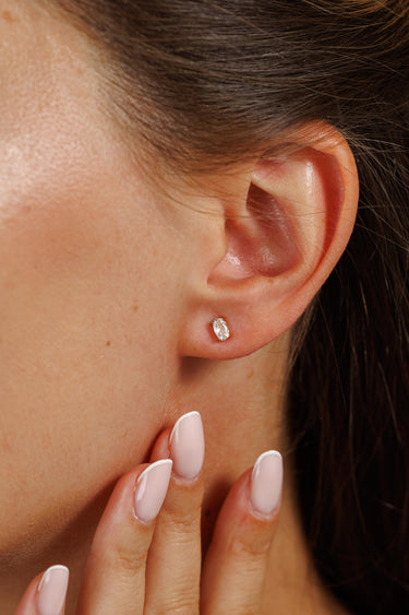 Cercei Stud Solitaire